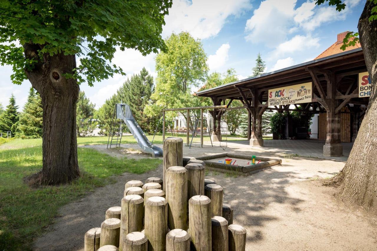 Hotel Am Sommerbad Halberstadt Exterior photo